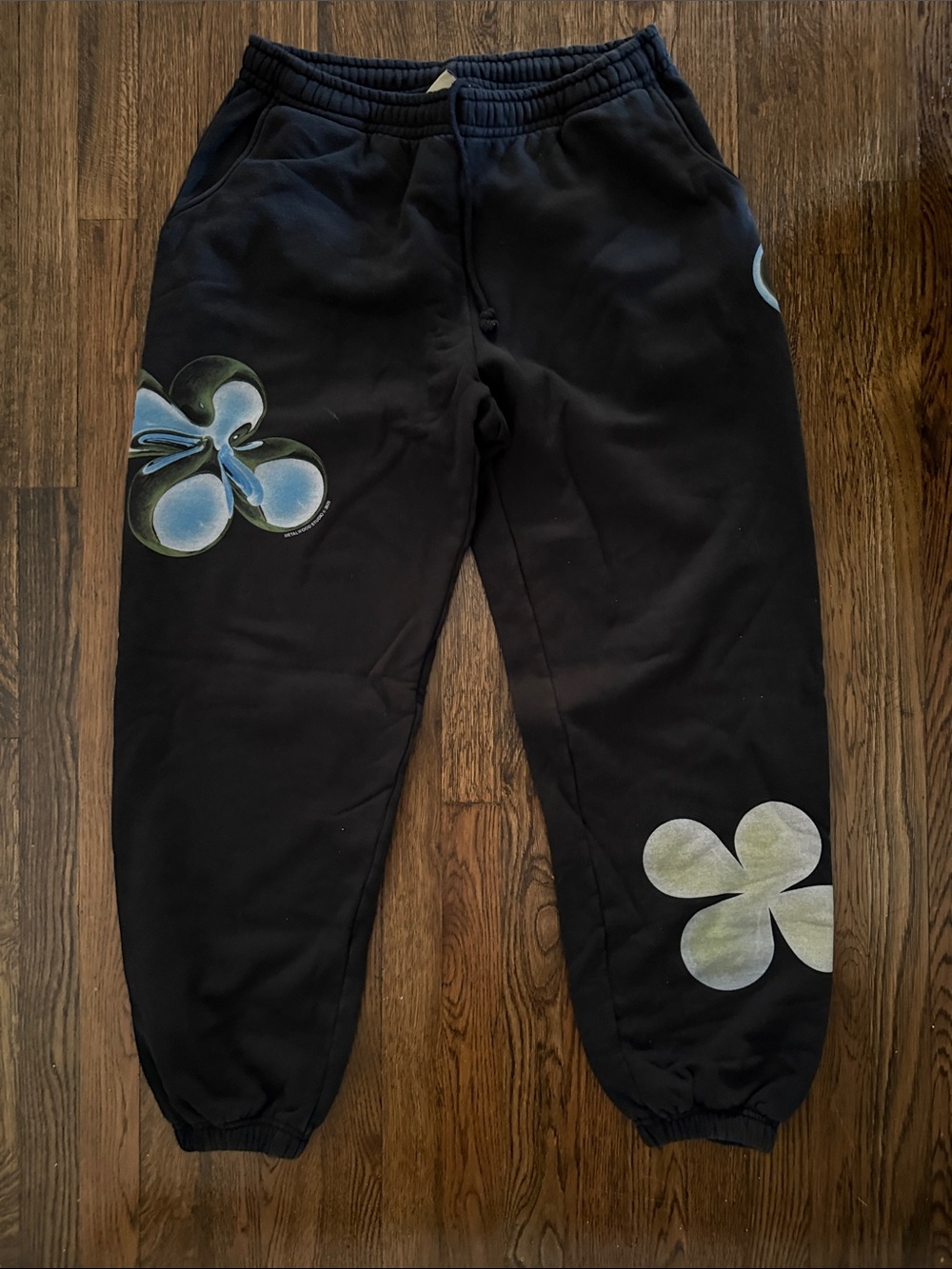 Lightly worn Metalwood jogging pants size large in good condition